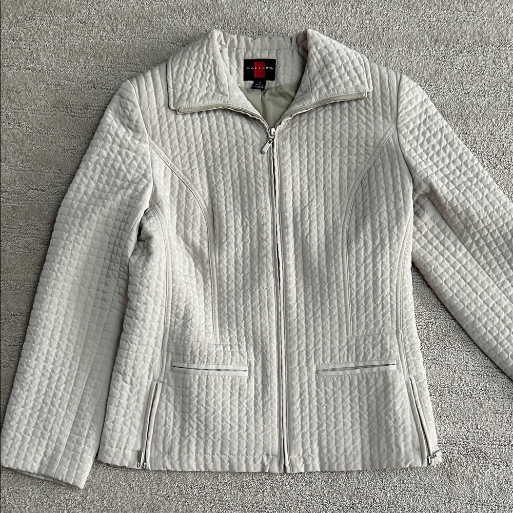 Gallery Cream Quilted Women's Puffer Jacket